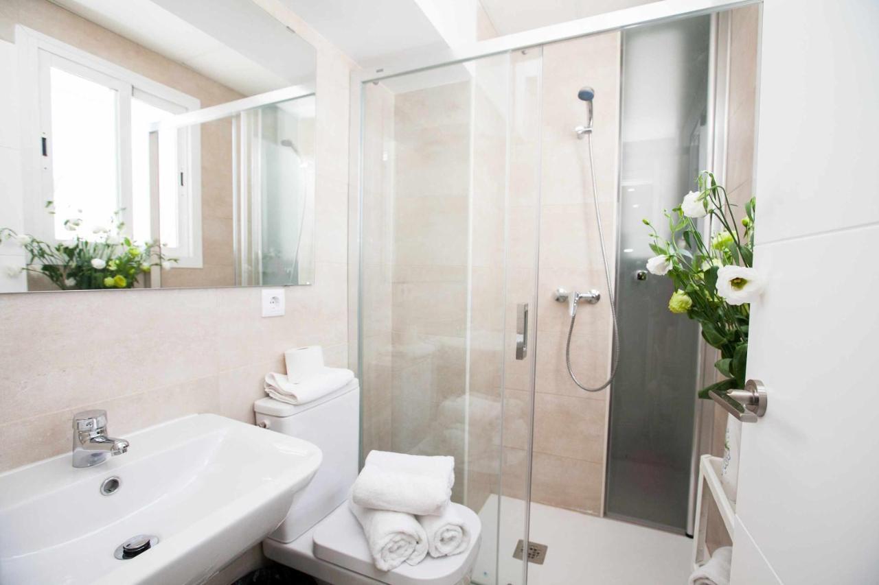 Isg Apartments Adolfo Cuellar 401 セビリア エクステリア 写真